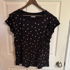 Black and White Flutter Sleeve Ruffled Blouse